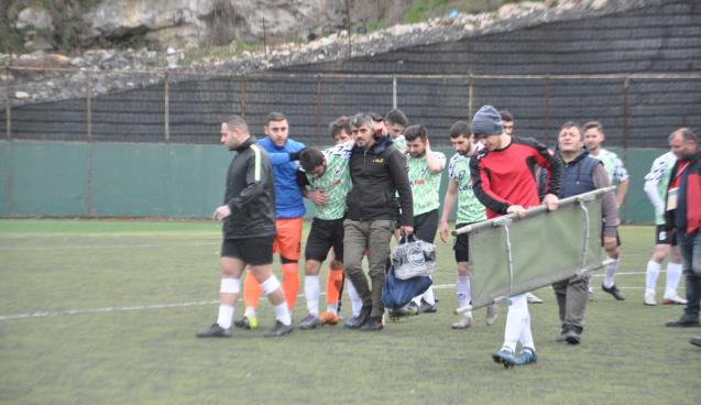 Sahada panik atak geçirdi, hastaneye kaldırıldı