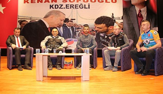 Sofuoğlu motorcularla buluştu…