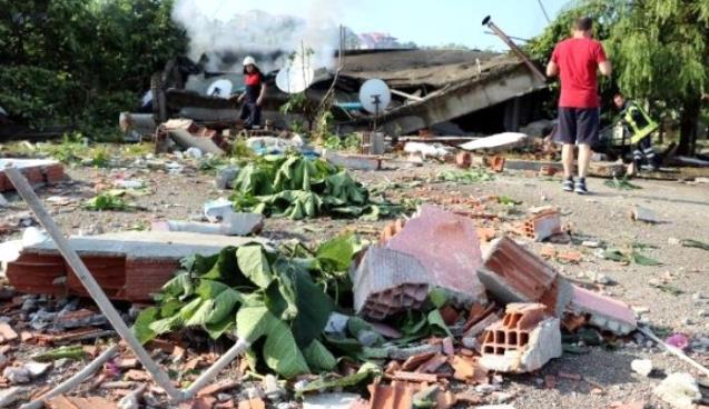 Bomba gibi patladı...