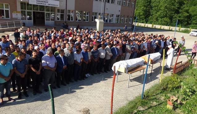 boğularak hayatlarını kaybeden kuzenler toprağa verildi