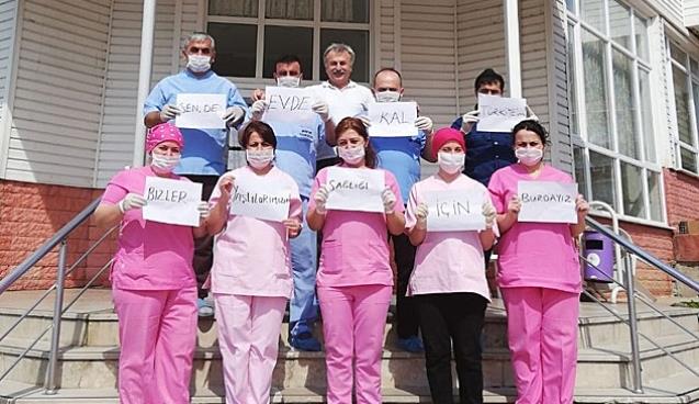 Huzur evi personelinden ‘EVİNDE KAL’ çağrısı