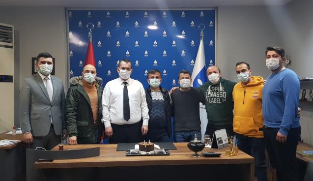 Partililerden Başkana Doğum Günü Süprizi 