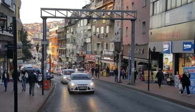 PTS’ler devreye girdi… Hacizli arabalar yandı…