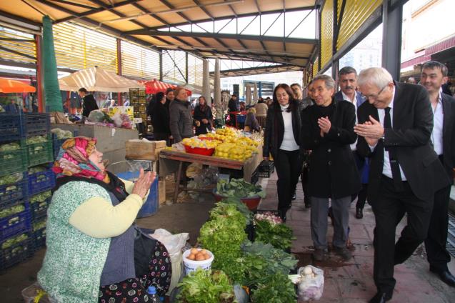 ‘PAZARCI ESNAFININ GÖNLÜNDE YATAN ASLAN POSBIYIK’TIR’