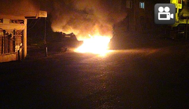 Otomobil alev topuna döndü…