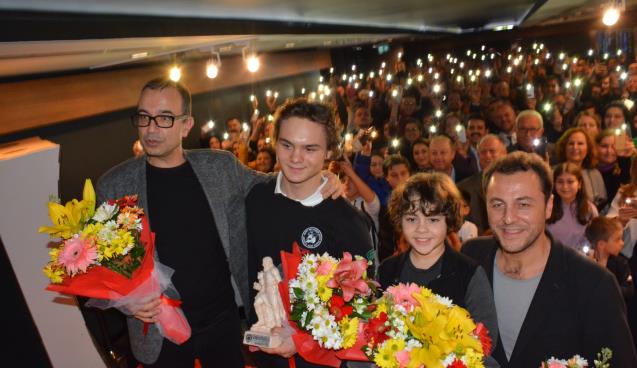 CEP HERKÜLÜ OYUNCULARI, HERKÜL’ÜN ŞEHRİNDE NAİM SÜLEYMANOĞLU