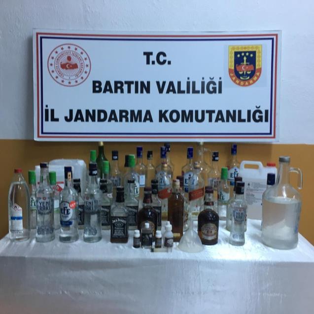 Jandarmadan kaçak içki operasyonu