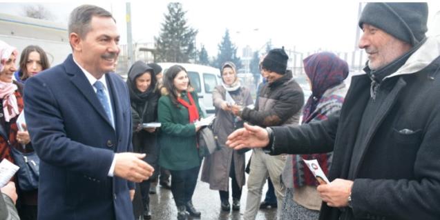 Uysal, Cumartesi Pazarını gezdi...