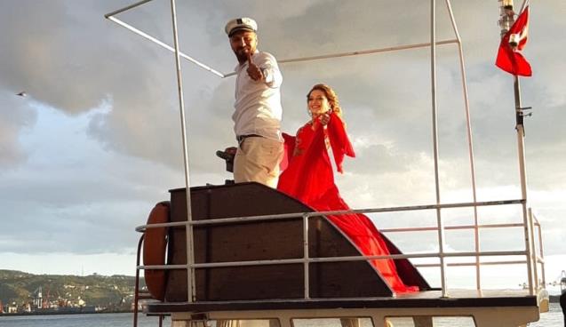 Denizden Balık Yerine Gelin Damat Geldi