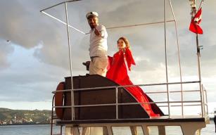 Denizden Balık Yerine Gelin Damat Geldi