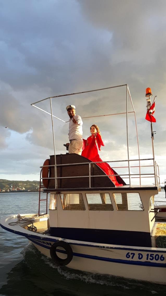 Denizden Balık Yerine Gelin Damat Geldi
