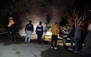 2 ev çıkan yangında küle döndü