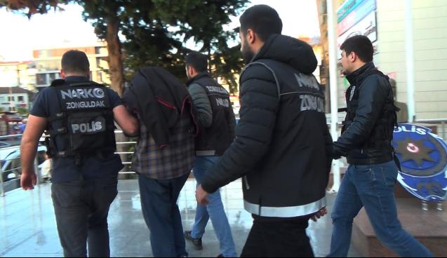 Genç yaşında uyuşturucudan hayatını kaybetti..