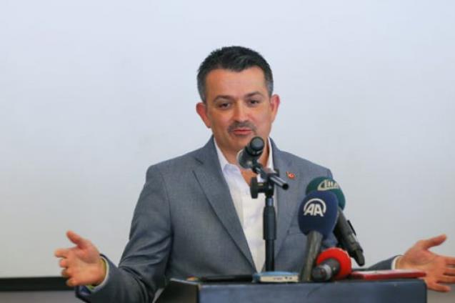Tarım Bakanı satılmayan kurbanlıkların ne olacağını açıkladı