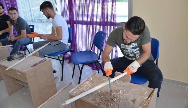 (Özel) "Devrek bastonu" öğrencilerin elinde hayat buluyor