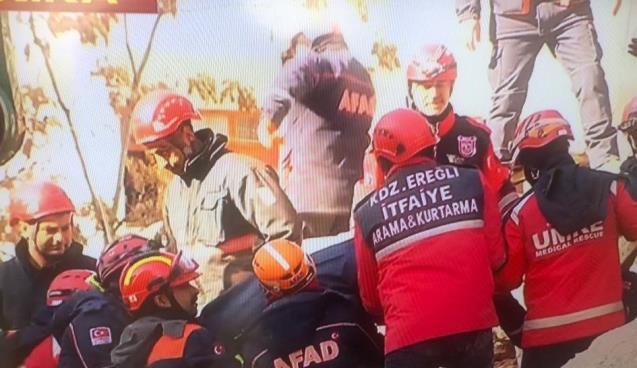 Kdz.Ereğli Belediyesi İtfaiye Müdürlüğü ekipleri deprem 