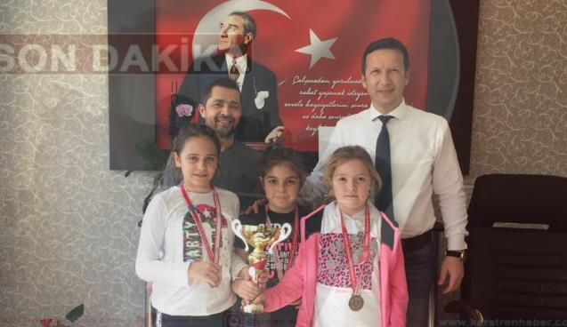 BAŞARILARINI BİRİNCİLİKLE TAÇLANDIRDILAR...