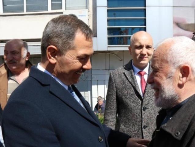 Uysal’ın yolunu kesti, isyan etti…