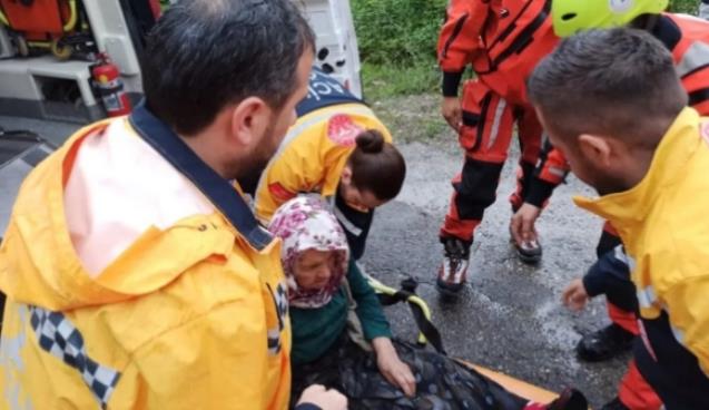 Gökçebey'de tahliyeler devam ediyor...