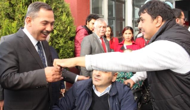 Uysal’ı duygulandıran hediye…