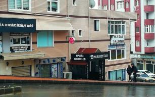 Eğlence merkezi önünde silahlı çatışma: 1 yaralı