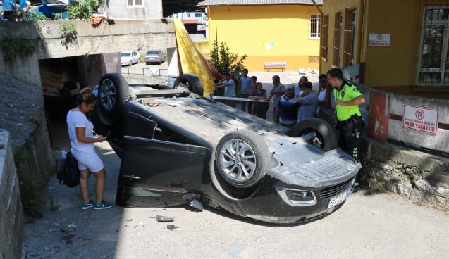 2 saat önce kiraladığı otomobille kaza yaptı 