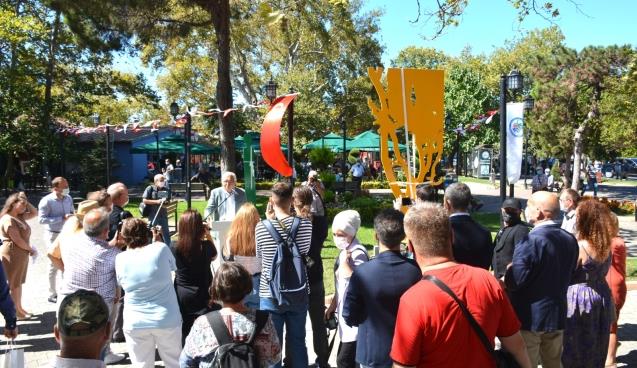 Ereğli’ye hediye iki çelik heykel