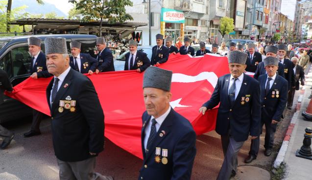 7’den 70’e "Cumhuriyet Korteji"