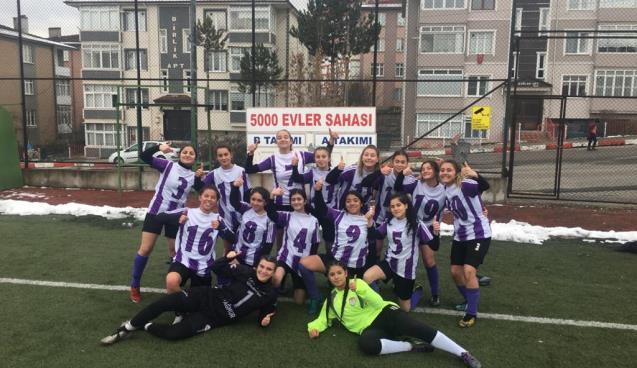 EREĞLİ BELEDİYESPOR’UN  YILDIZ KIZLARI GRUP ŞAMPİYONU