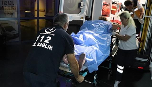 Annesini sırtından bıçakladı…