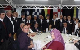 Her zaman dimdik ayaktayız…