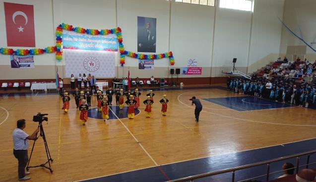 ERDEMİR İLKOKULU 312 MEZUN DAHA VERDİ