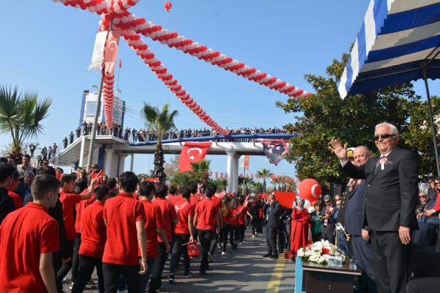 Halil Posbıyıktan Cumhuriyet Çağrısı