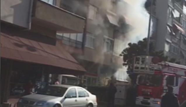 Bir anda duman sardı...