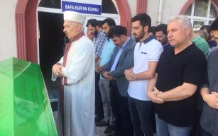 Son yolculuğuna uğurlandı.