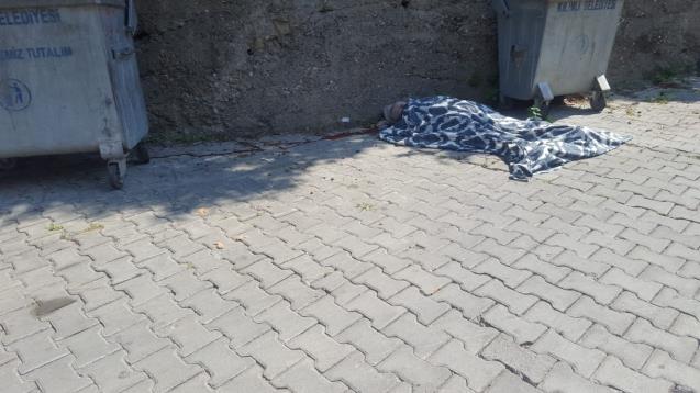 5 metre yükseklikten düşen yaşlı adam hayatını kaybetti