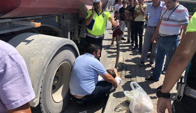 Tır yayaya çarptı: 1 yaralı 