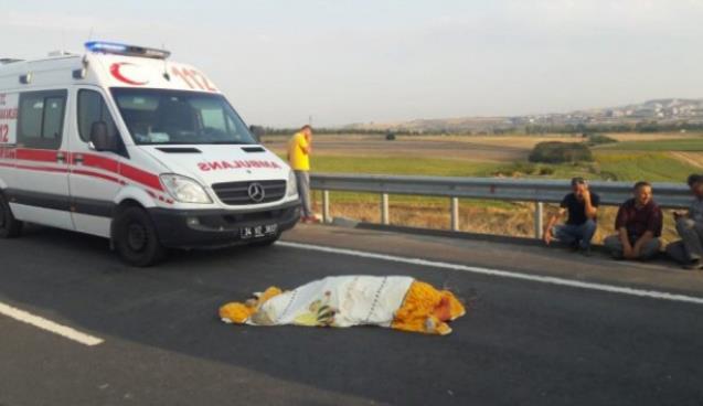 Aracını kontrol etmeye indi.. hayatını kaybetti.