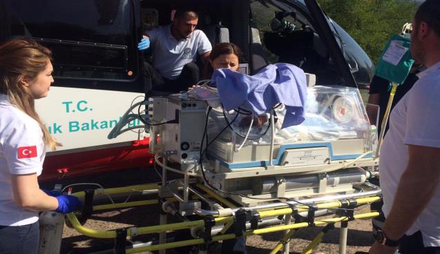 5 günlük bebek helikopterle İstanbul'a sevk edildi