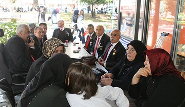 İstişare amaçlı bir araya geldiler...