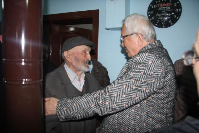 Halil Posbıyık, Dağlar Mahallesi halkıyla buluştu.