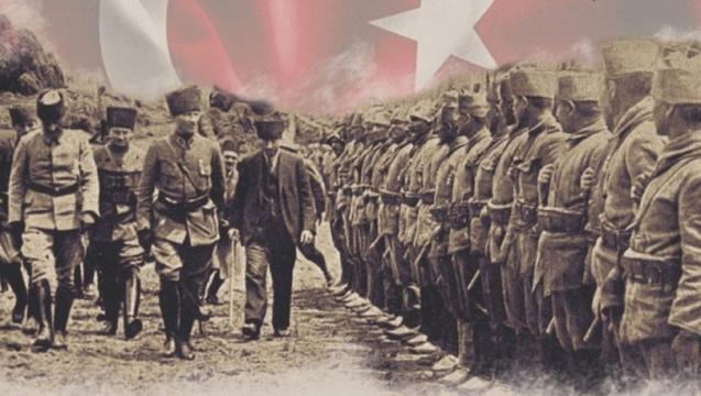 ASLI EDA AZMAN 30 AĞUSTOS'U KUTLUYOR