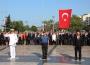 İlk tören çelenk sunumuyla başladı...