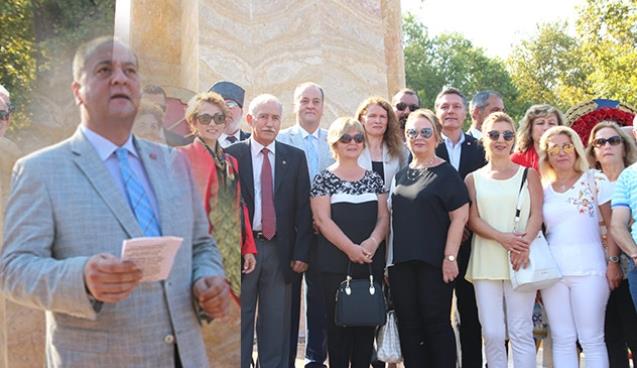 ALTERNATİF ÇELENK SUNUMU YAPILDI