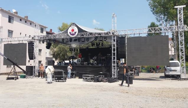 Konser hazırlıkları tüm hızıyla devam ediyor!