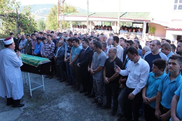 Sevenleri göz yaşlarına boğuldu..