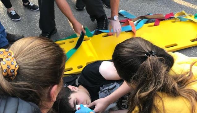 Halk otobüsünün çarptığı öğrenci yaralandı