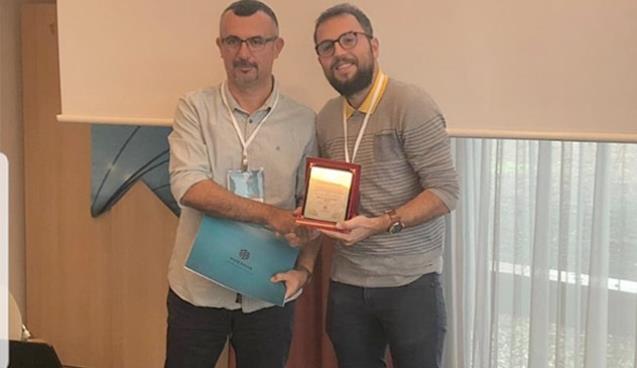 “Bilge Araştırmacı” ödülünü aldı..