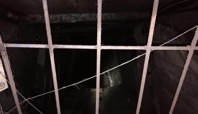 Kaçak maden ocağındaki göçükte mahsur kalan 2 işçiye ulaşma