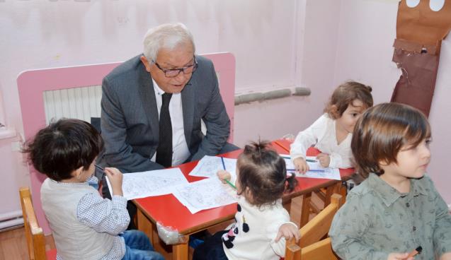 POSBIYIK’TAN MİNİKLERE YENİ YIL HEDİYESİ